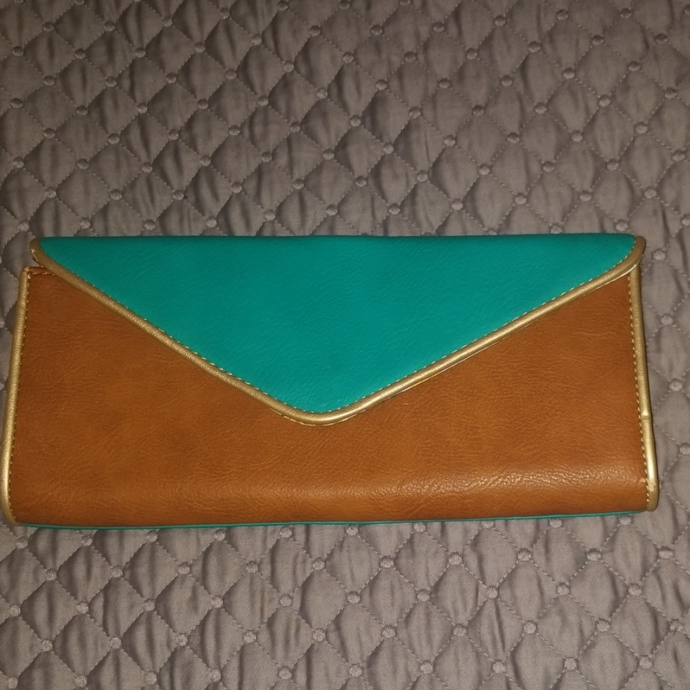 Big Buddha Clutch